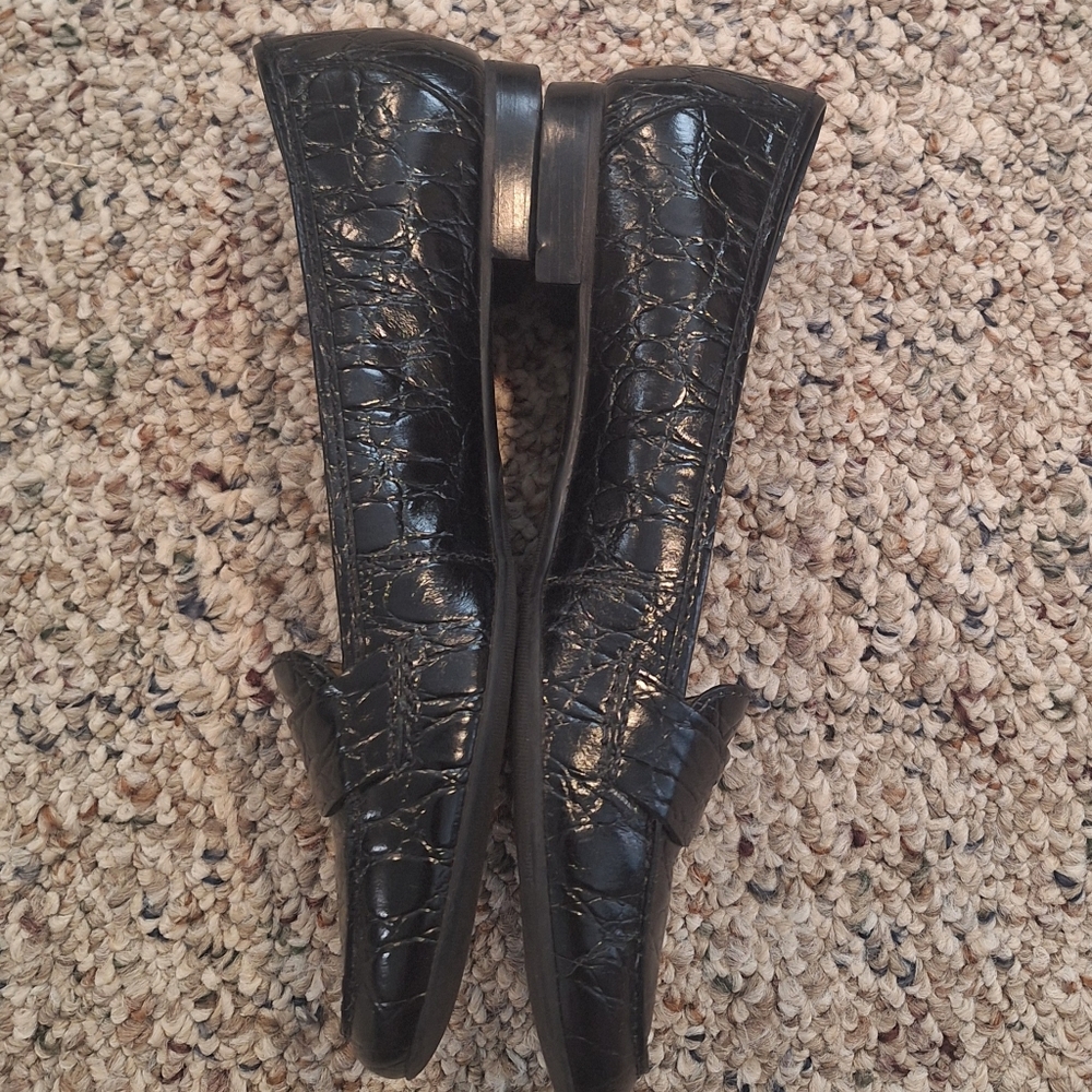 Suze 7 1/2 AA Black Talbots Loafers